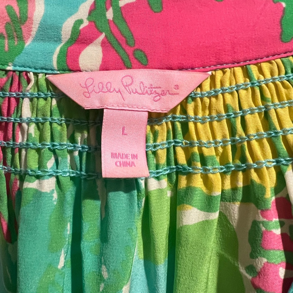 Lilly Pulitzer silk blouse - Picture 2 of 3